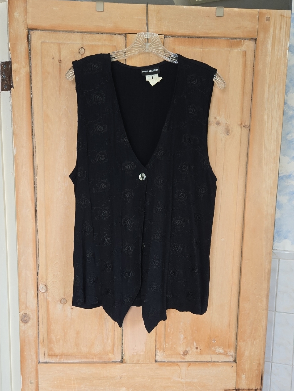 Paul Harris Black Sleeveless V-Neck Button Vest